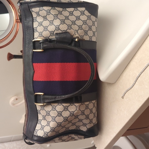 Scarf not included - Picture 4 of 8